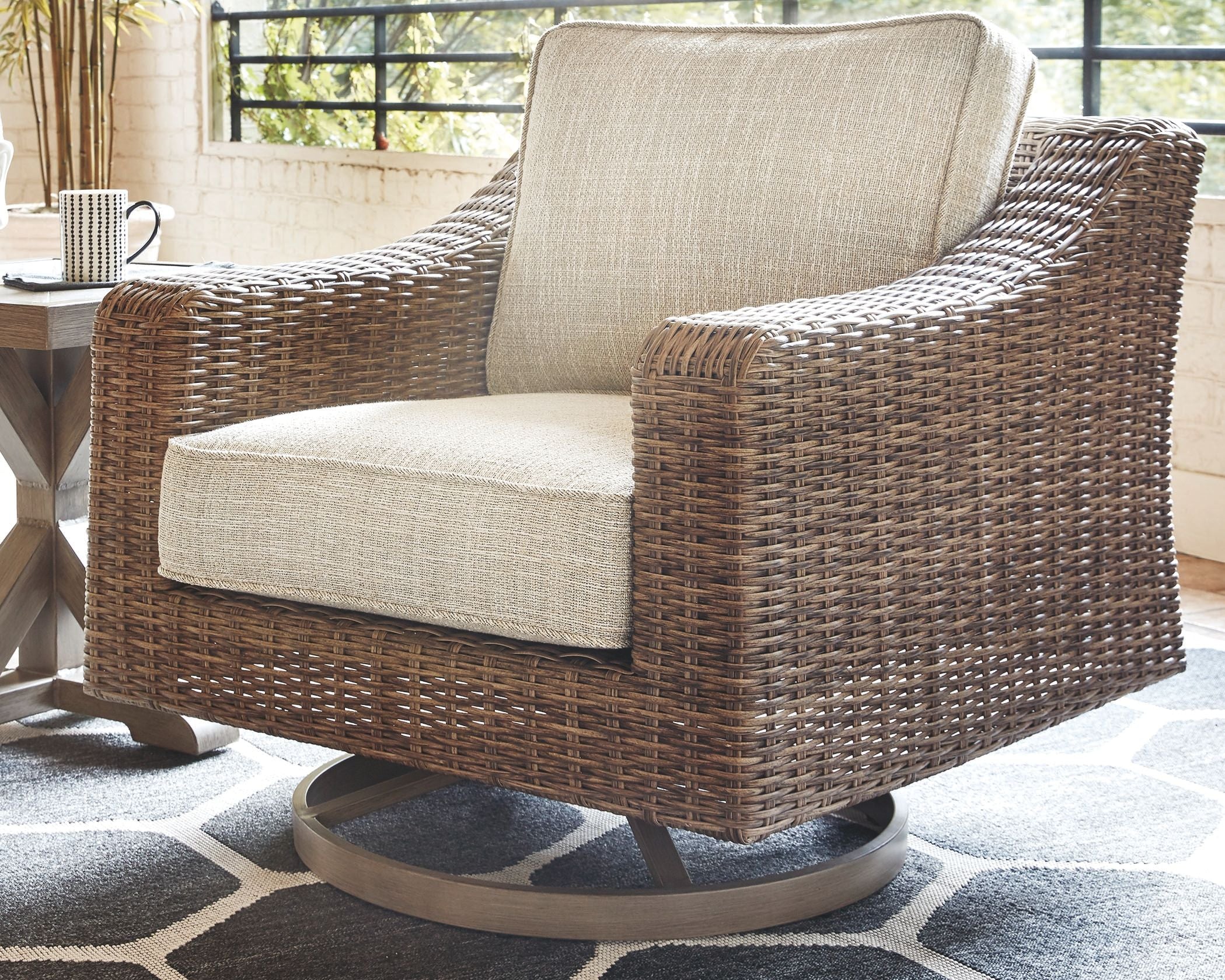 Sillón giratorio Beachcroft