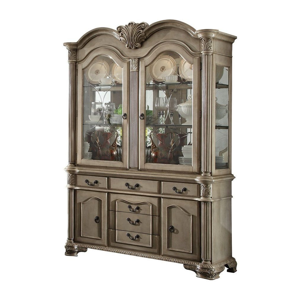 Chateau De Ville - Buffet & Hutch