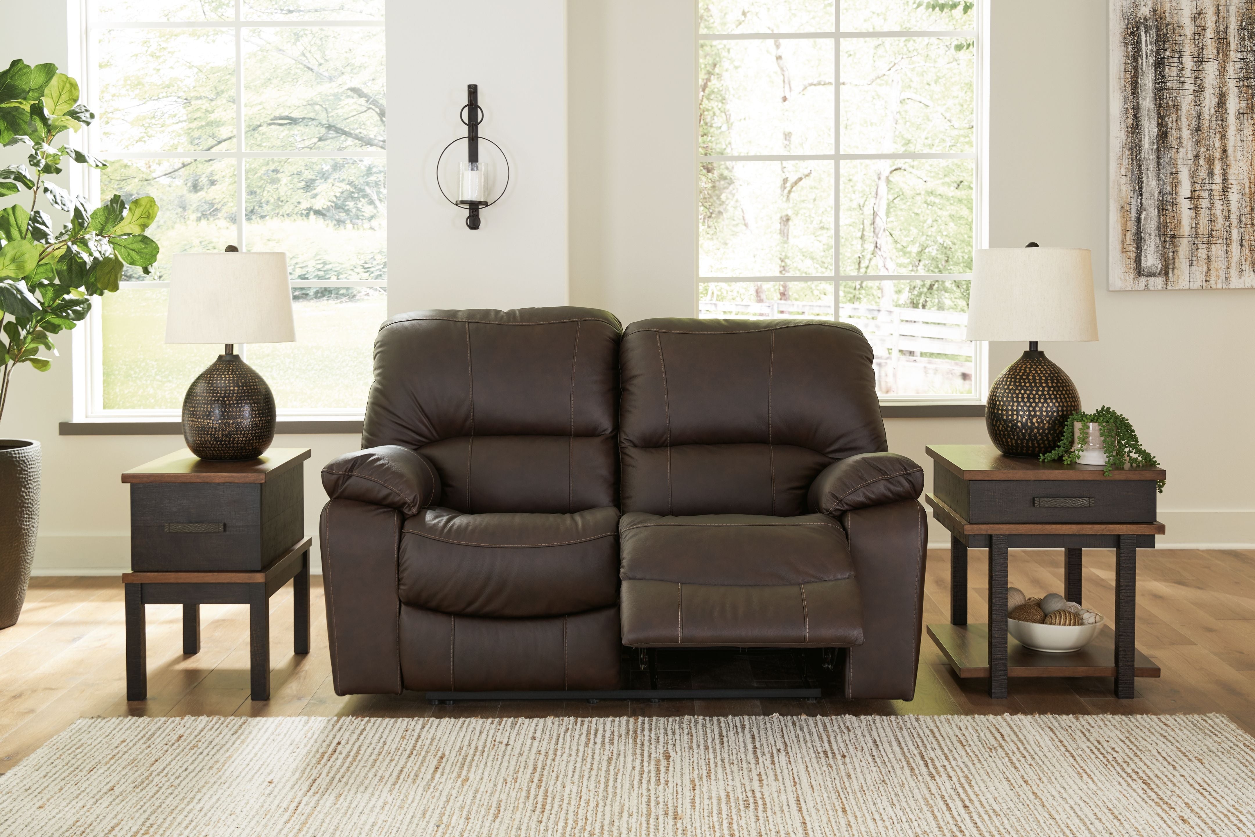 Leesworth - Loveseat reclinable