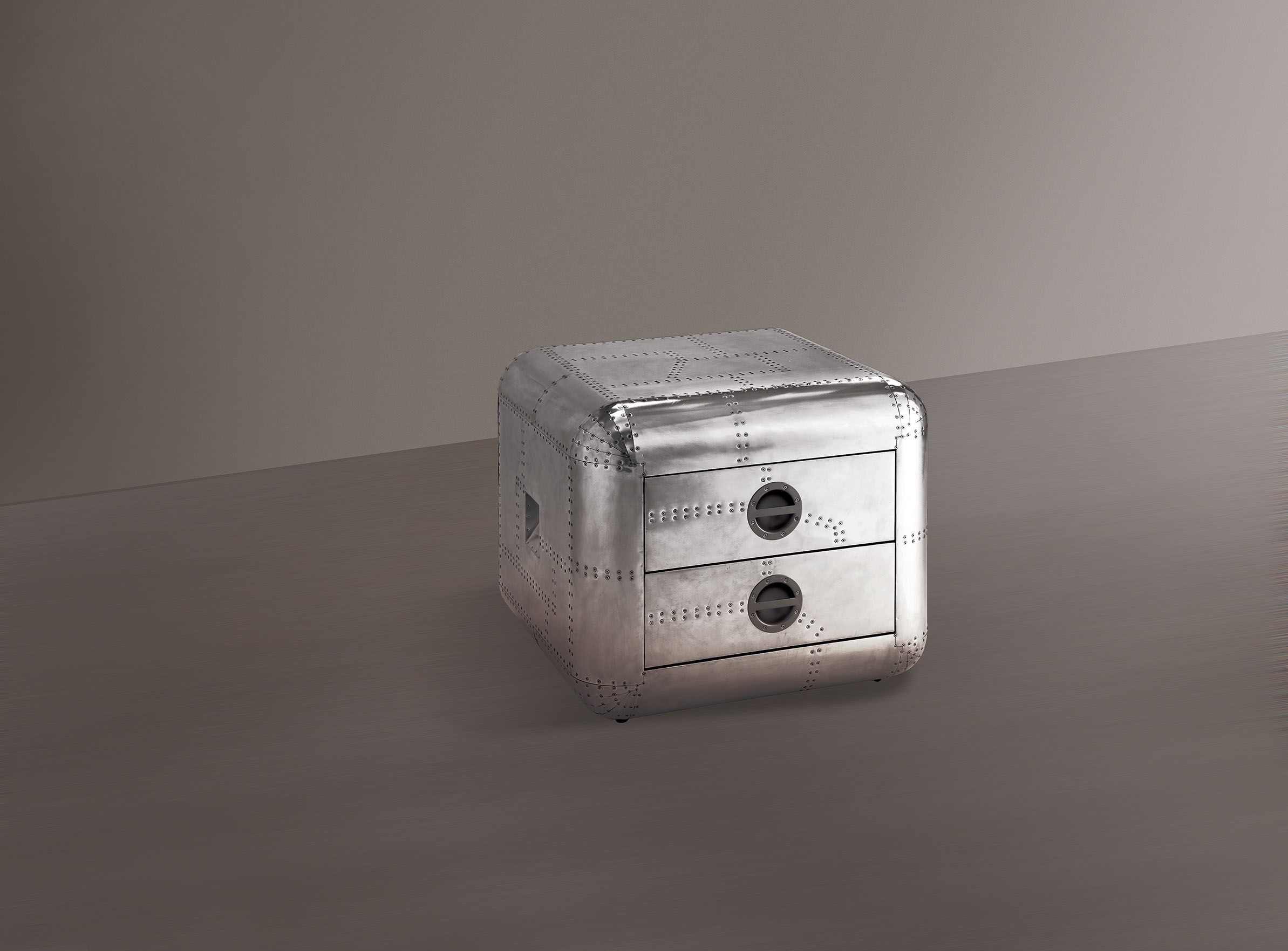 Brancaster - Mesa auxiliar - Aluminio - 22"