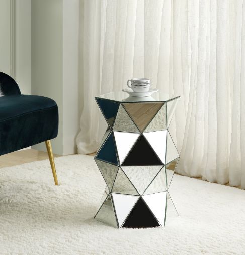 Meria - Pedestal - Reflejado - 20"