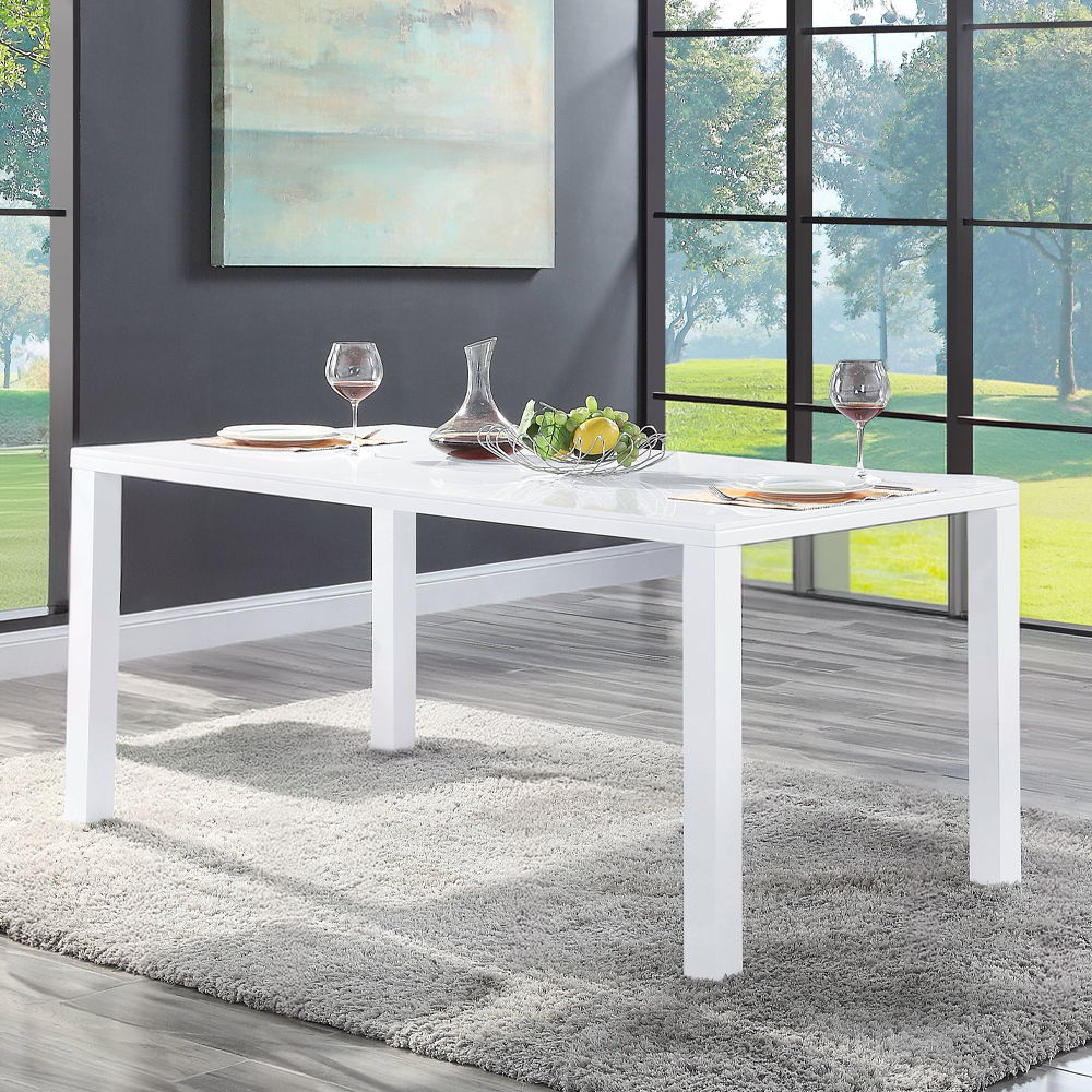 Mesa de comedor Pagan con acabado blanco de alto brillo