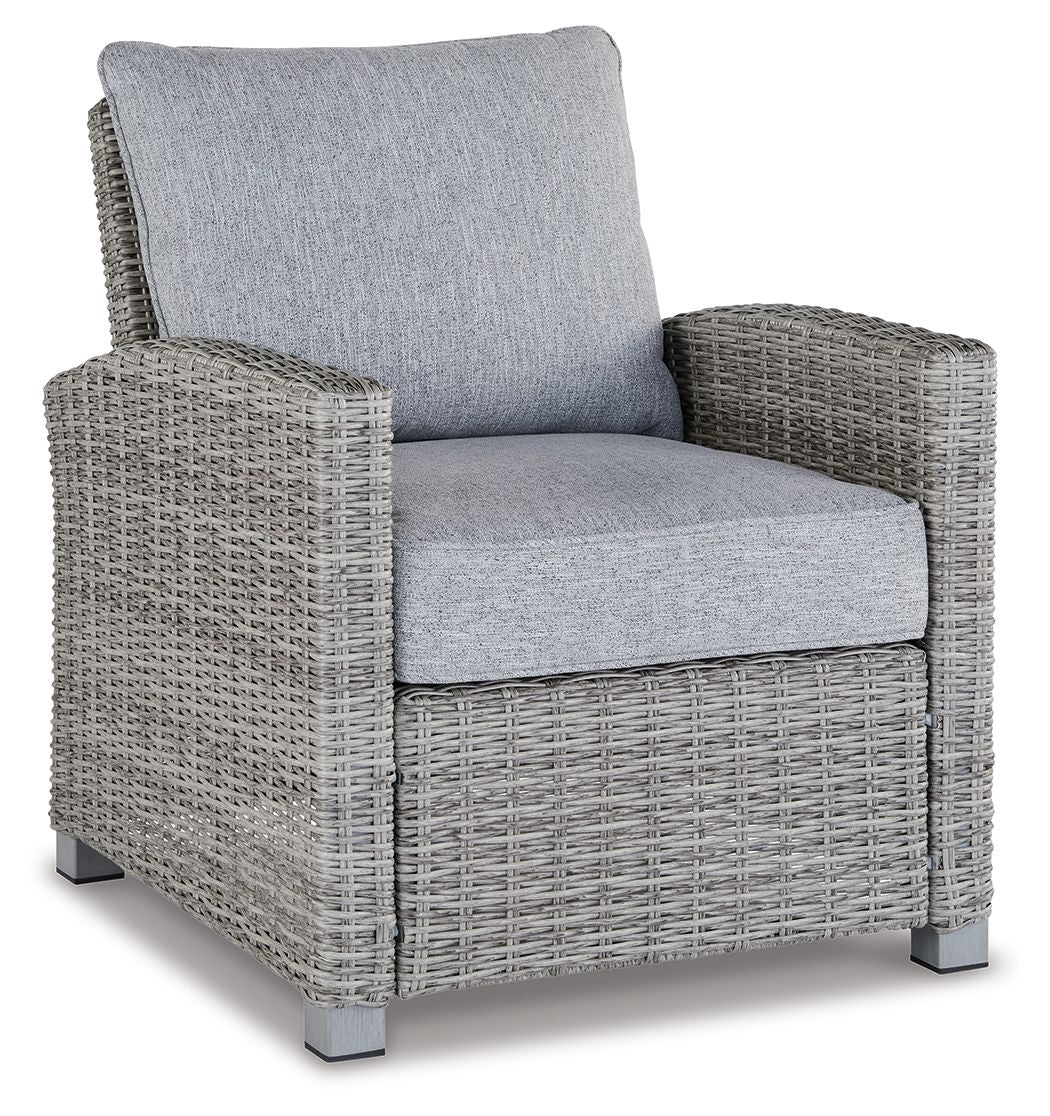 Sillón tipo lounge con cojín color gris claro de Naples Beach