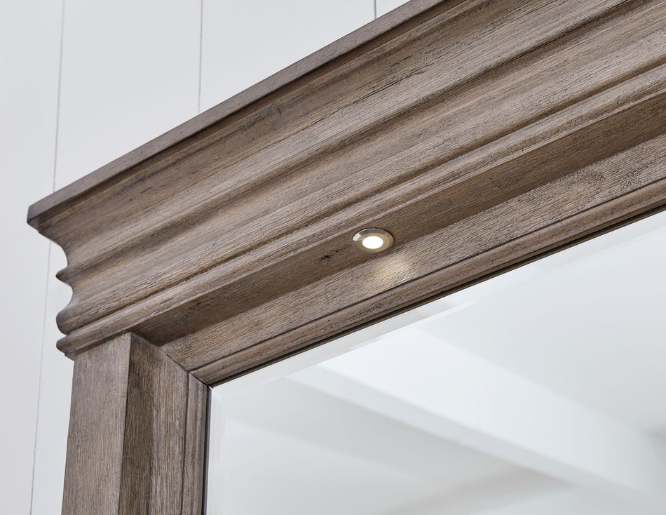 Blairhurst - Marrón grisáceo claro - Cómoda y espejo