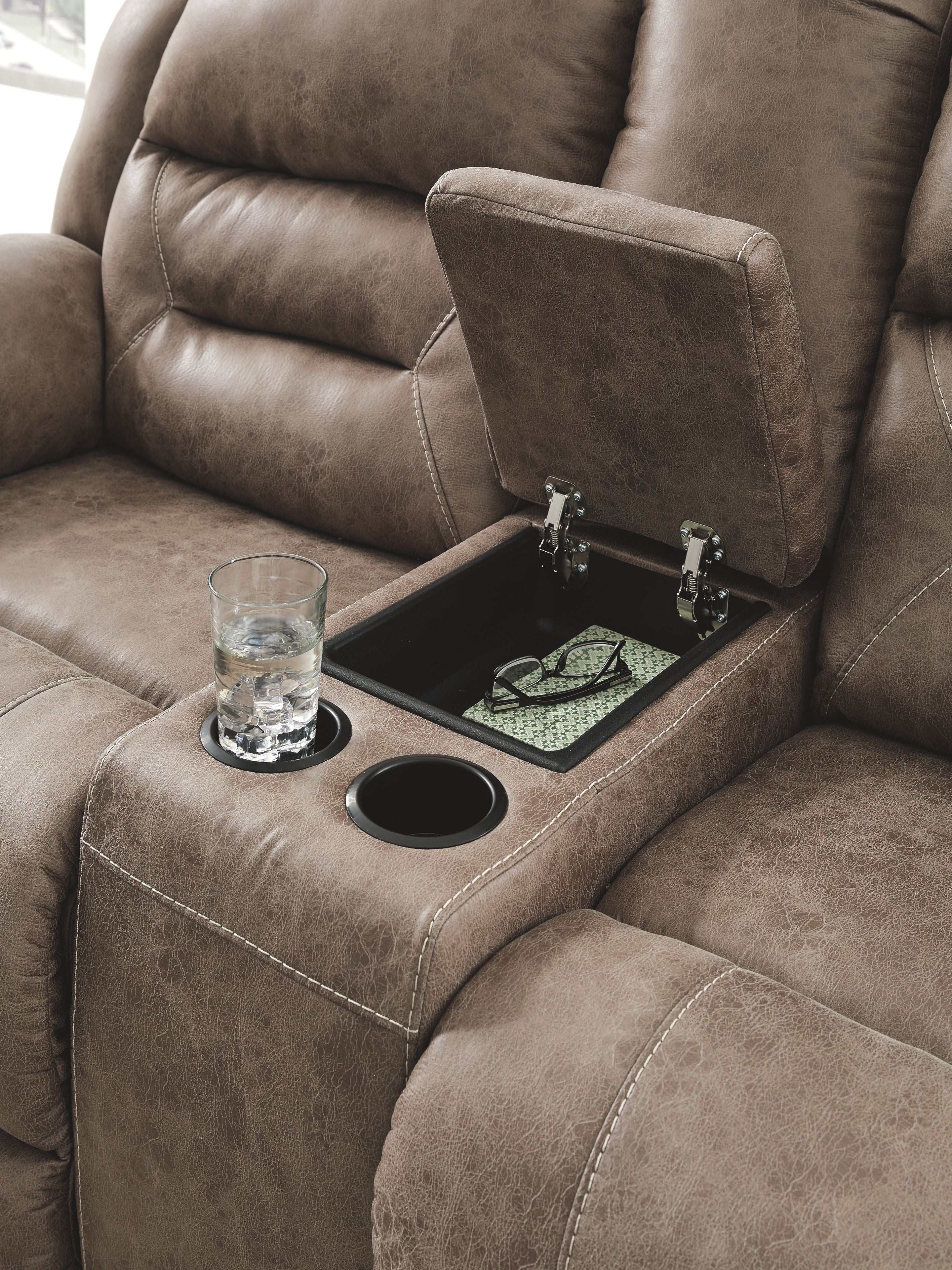 Stoneland - Loveseat reclinable